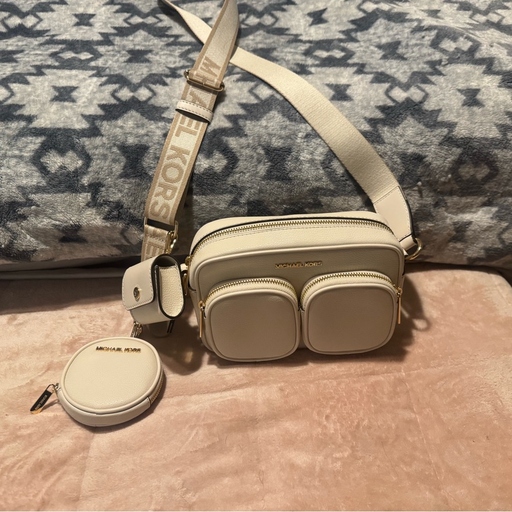 Michael Kors Ivory Crossbody Bag Set